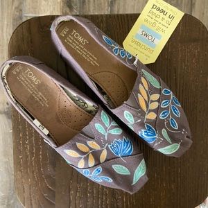 TOMS 8.5 Floral